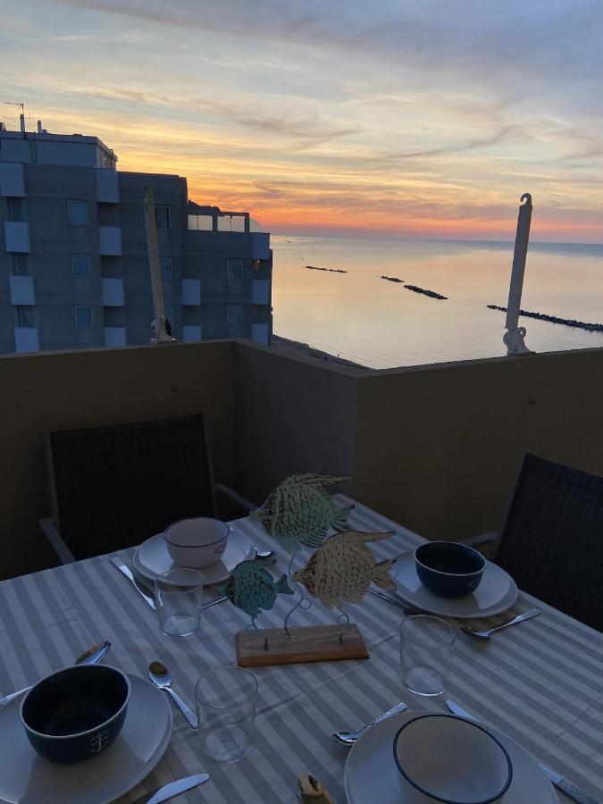 Tramonto In Baia Apartment Pesaro Exterior photo