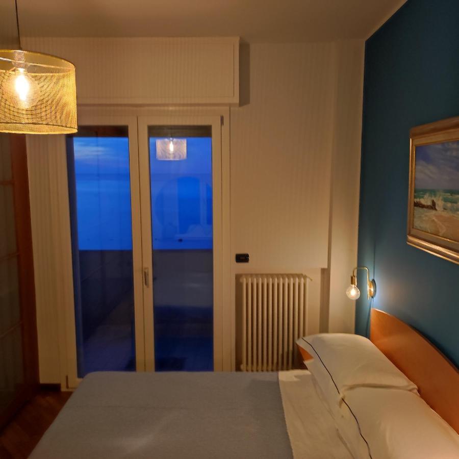 Tramonto In Baia Apartment Pesaro Exterior photo