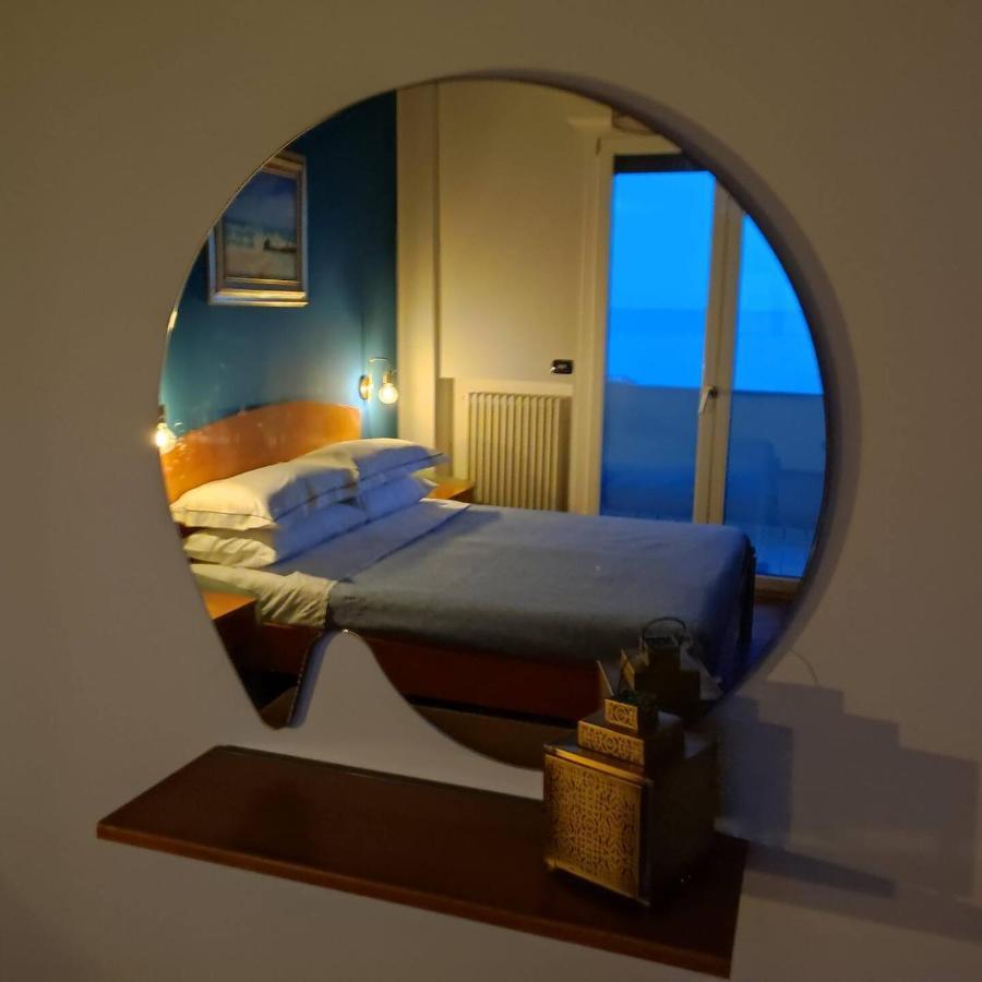 Tramonto In Baia Apartment Pesaro Exterior photo