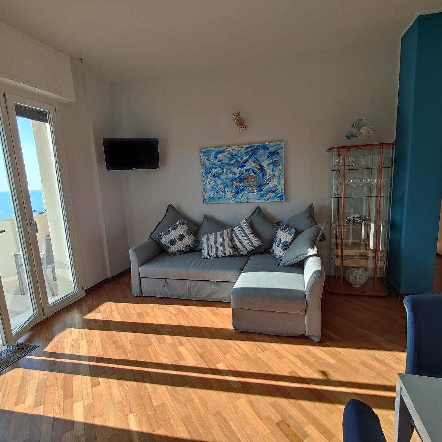 Tramonto In Baia Apartment Pesaro Exterior photo