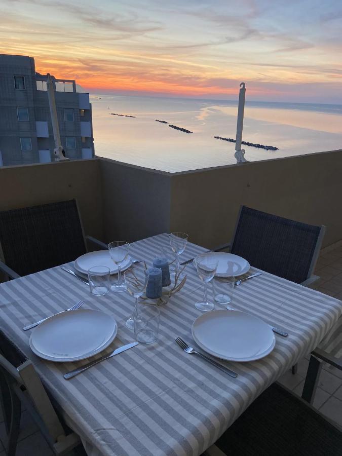 Tramonto In Baia Apartment Pesaro Exterior photo